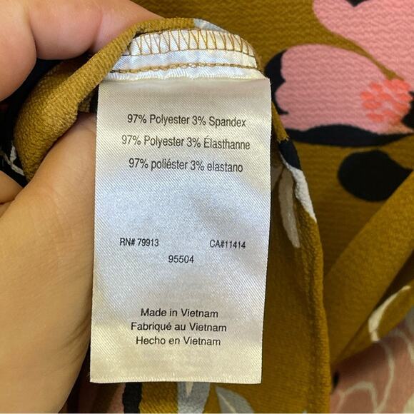 Motherhood Maternity, Floral Blouse. Size Small. In excellent condition! - Picture 3 of 5